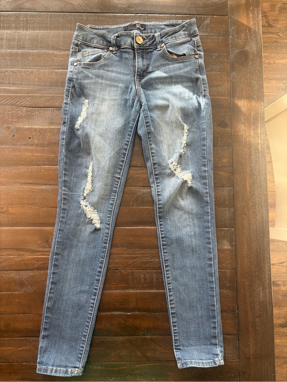 1822 Denim Women's Medium Blue Distressed Skinny Jeans